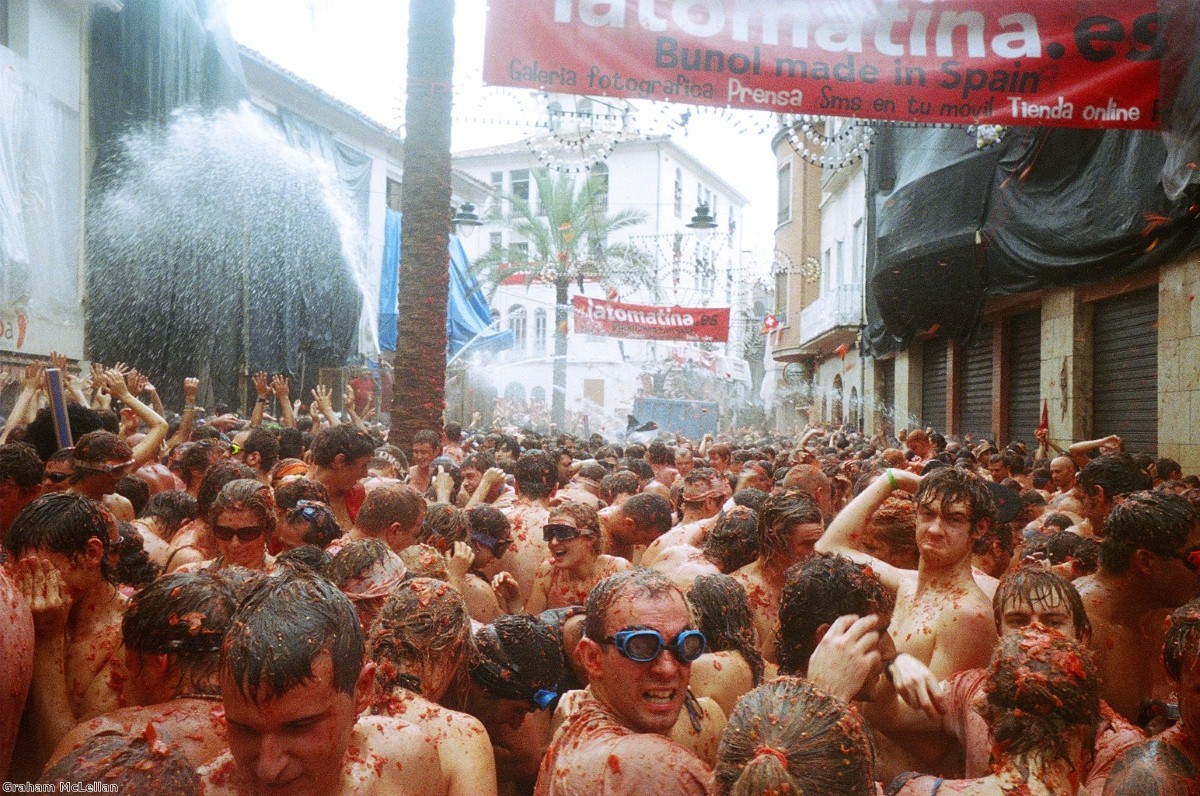 Experience La Tomotina, Valencia's famous tomato throwing fesival, with the Caravan and Motorhome Club