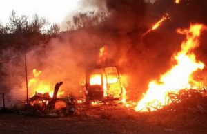 The fire is Australia continues as caravan folk step forward to help