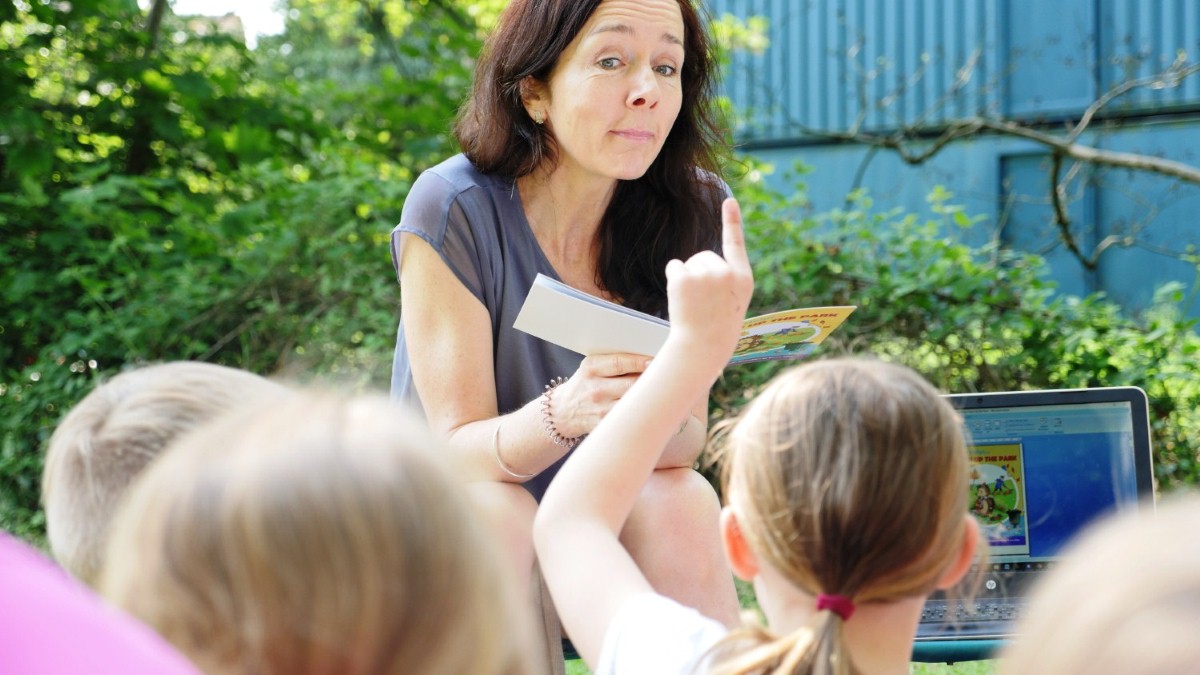 Claire captures young imaginations at Holme Valley Camping and Caravan Park in Holmforth,