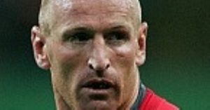 A friend of Gareth Thomas offered his caravan to the rugby player
