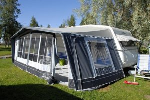 The canopy can be connected to many of Isabella's awnings