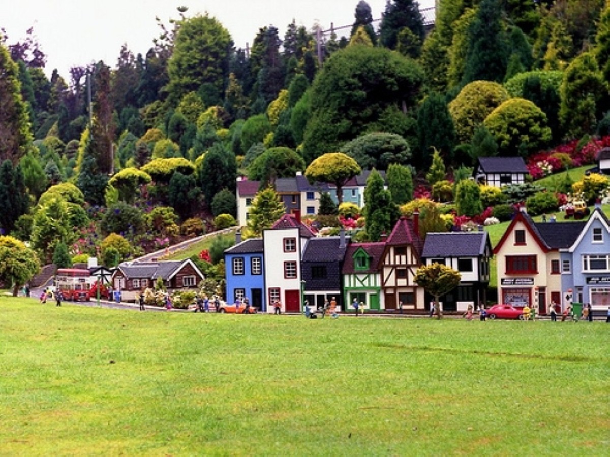 Parkdean recommends visiting the Babbacombe Model Village, where even small children will feel like giants