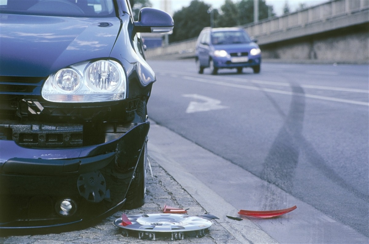 Recent figures show 18.5 per cent of motorists drive off after hitting a parked car