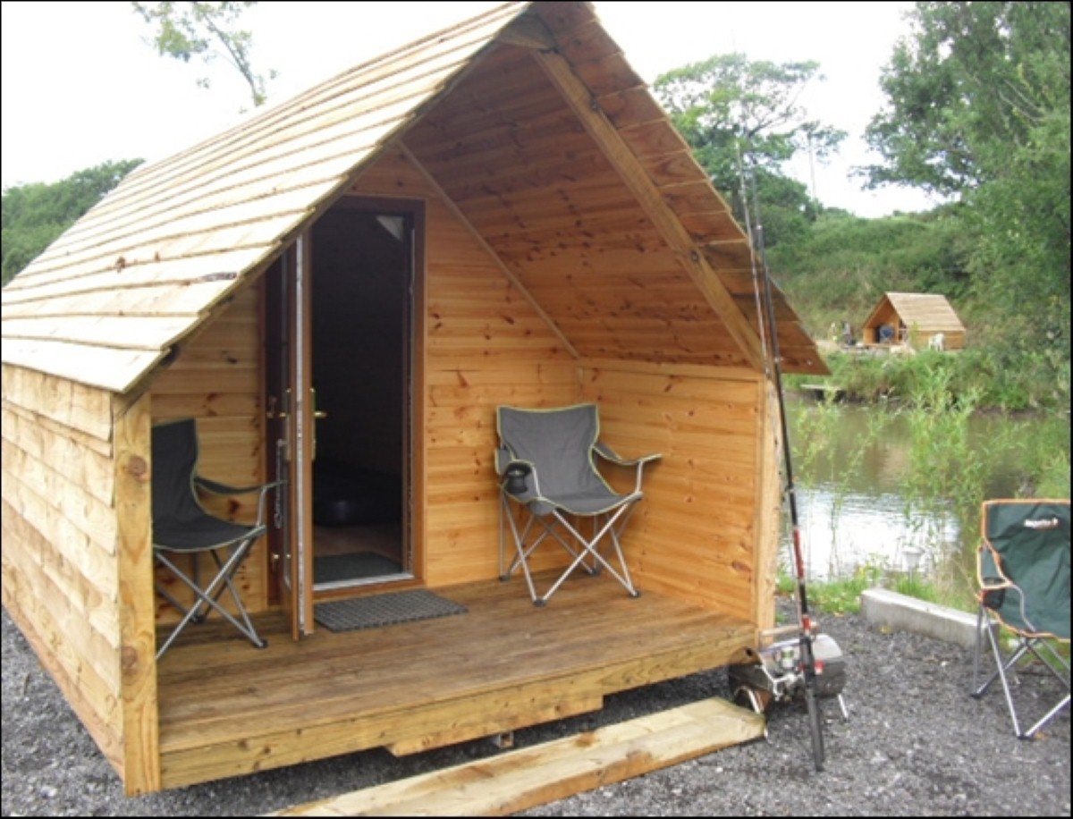 The Log Pod is a movable shelter that can be located on any pitches
