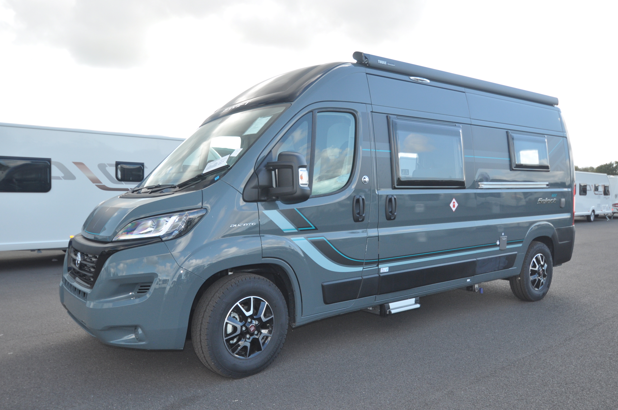 Exterior of the Swift Select 122